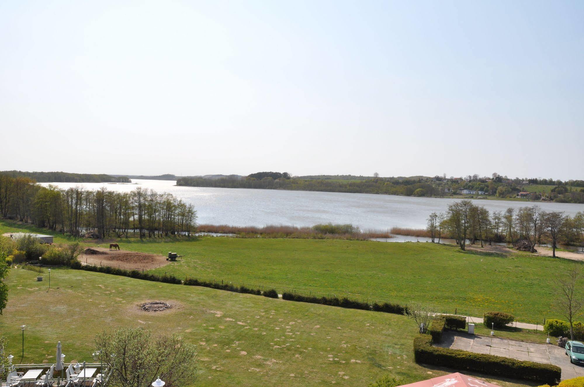 Hotel Am Gothensee 제바트헤링스도르프 외부 사진
